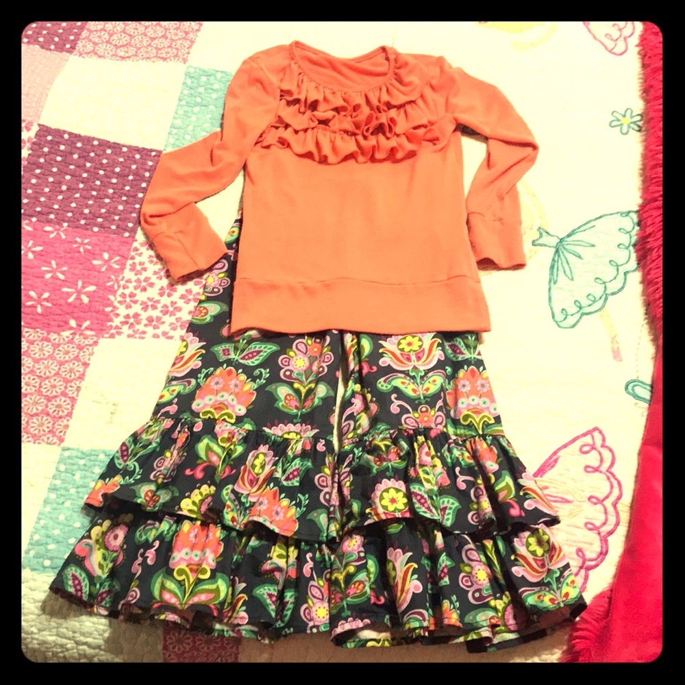 Persnickety sweater and pants set